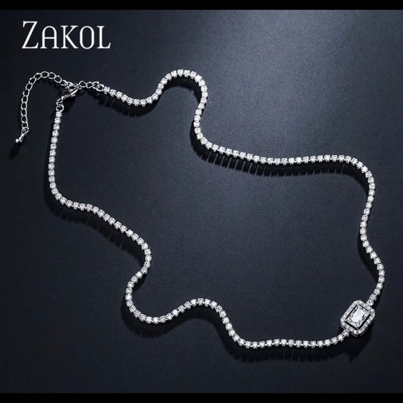 ZAKOL Rectangle Cubic Zirconia Coker Necklace - Picture 6 of 7